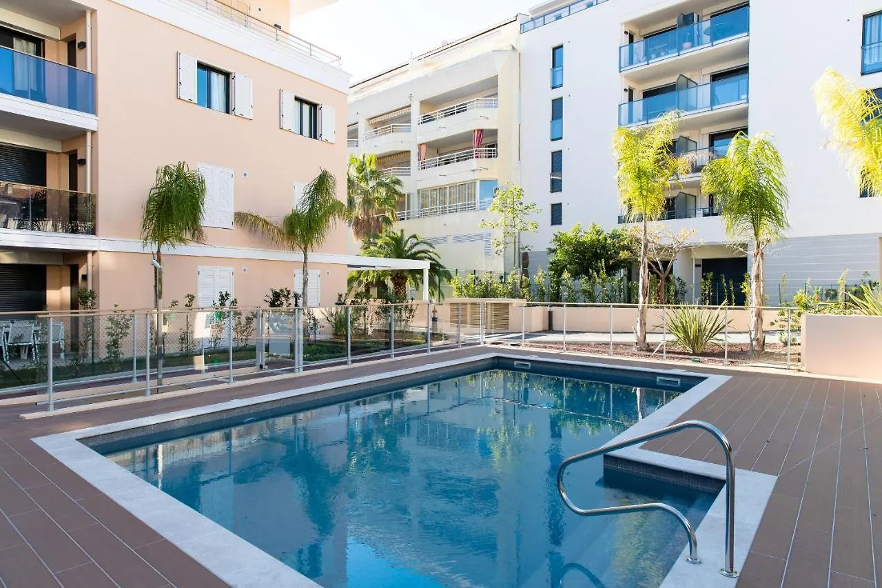 2-Br With Garden And Pool In The Heart Of Palm Beach Cannes Apartman
