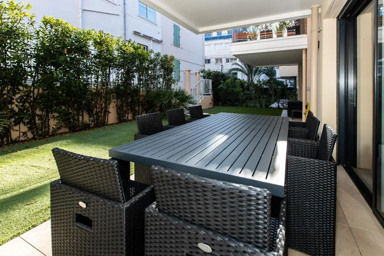 2-Br With Garden And Pool In The Heart Of Palm Beach Cannes Apartament
